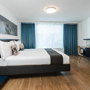 3* Otel Bristol